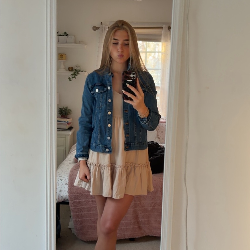 Meet your Posher, Anya